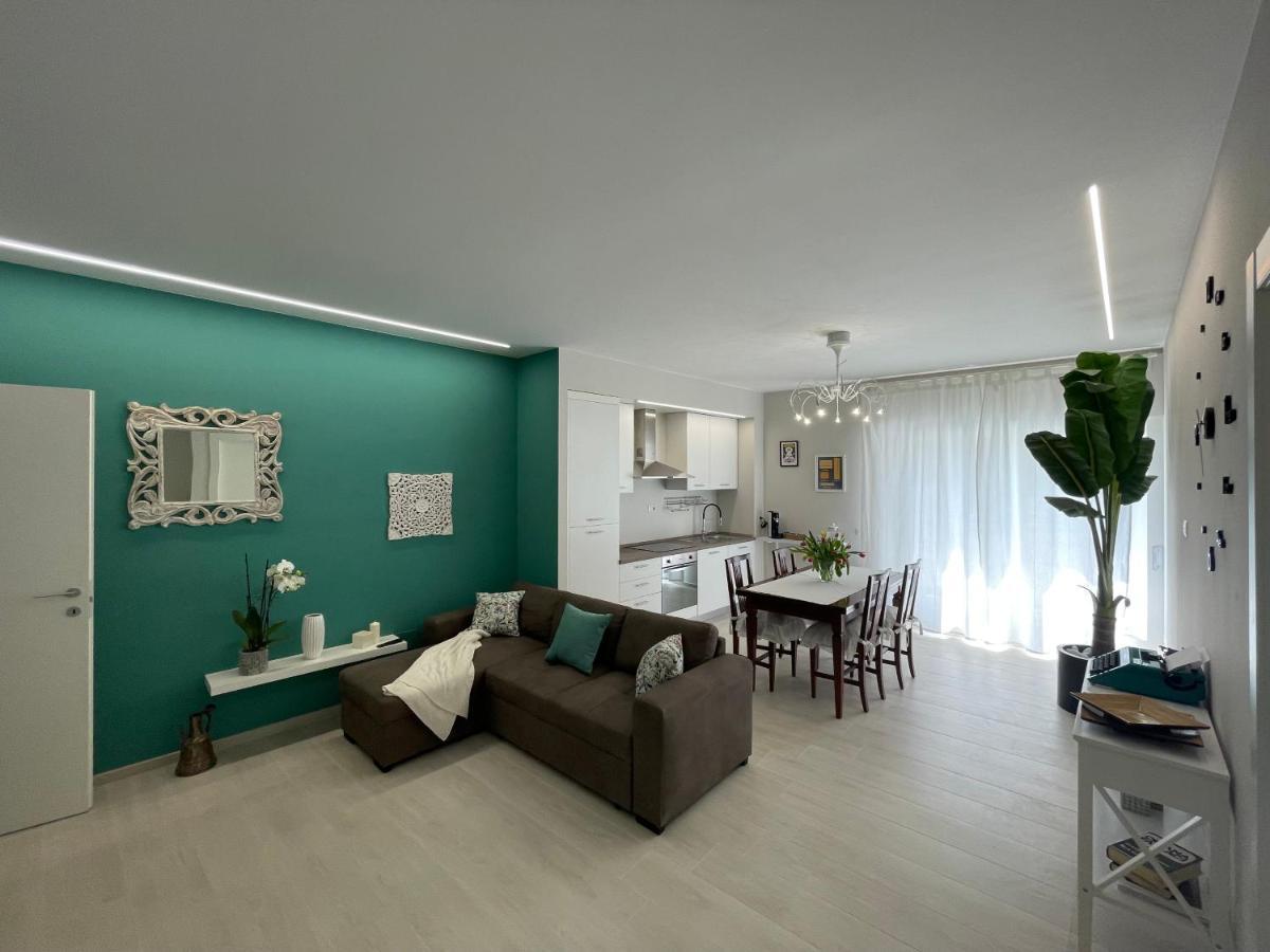 Otium Rooms / Camere E Appartamenti Morrovalle Екстериор снимка