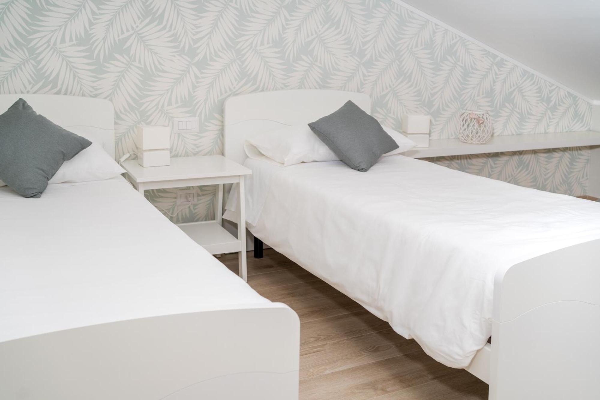 Otium Rooms / Camere E Appartamenti Morrovalle Екстериор снимка